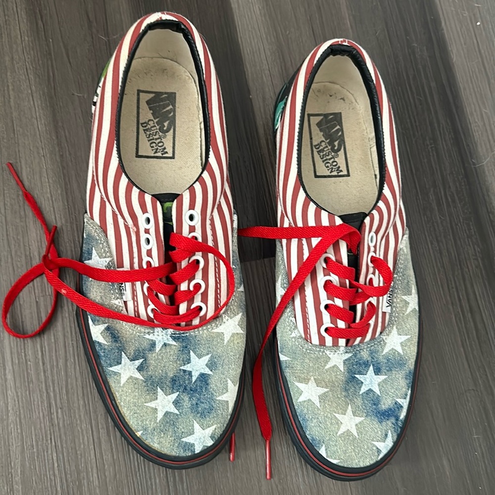 Men's size 11 custom design vans